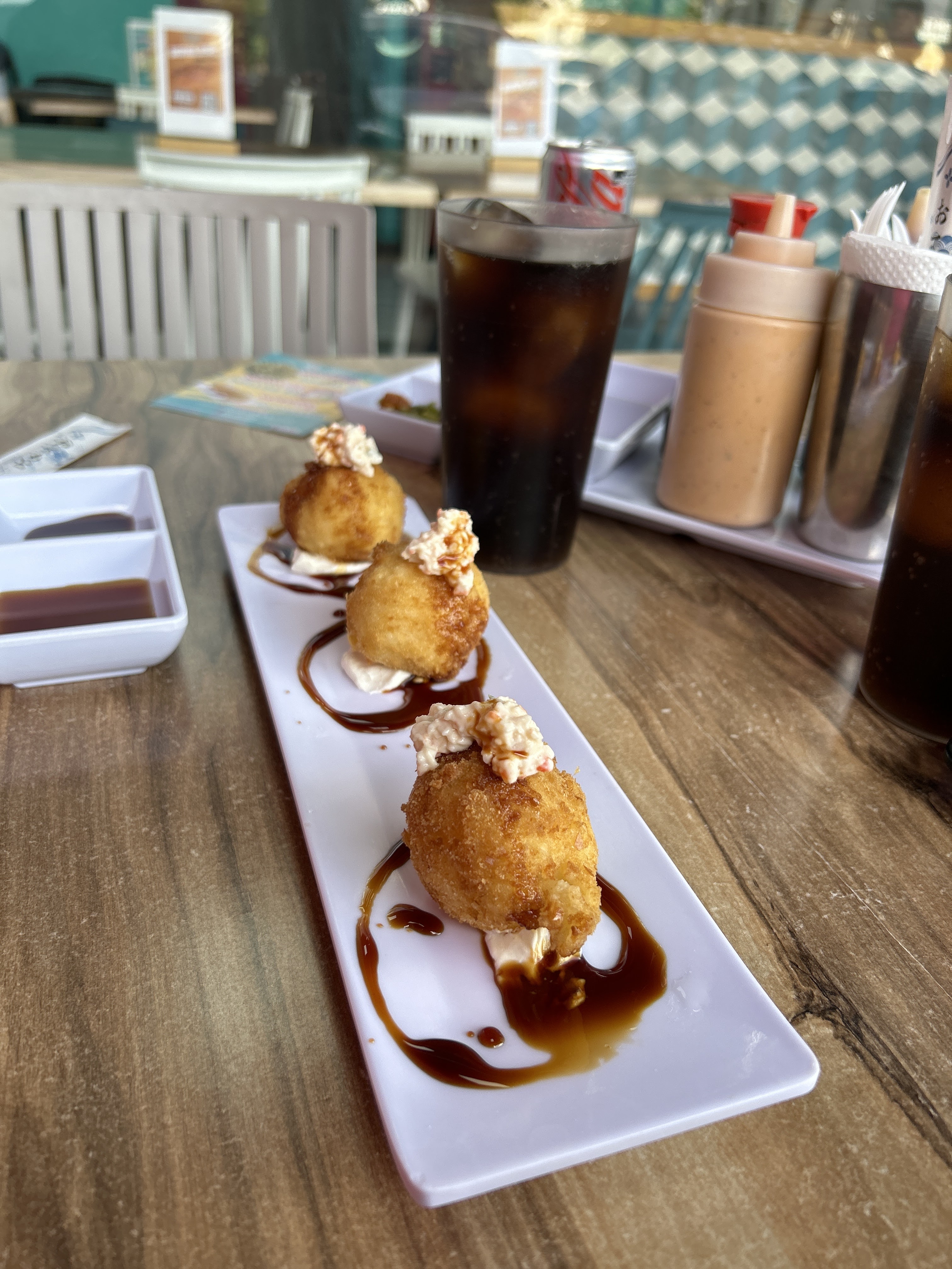 SUSHI Y ASI - EL REFUGIO image 5