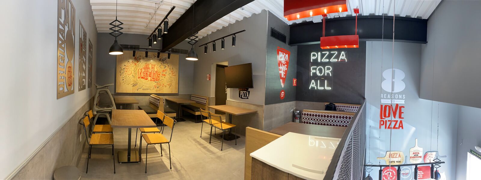 Pizza Hut El Refugio Qro image 9