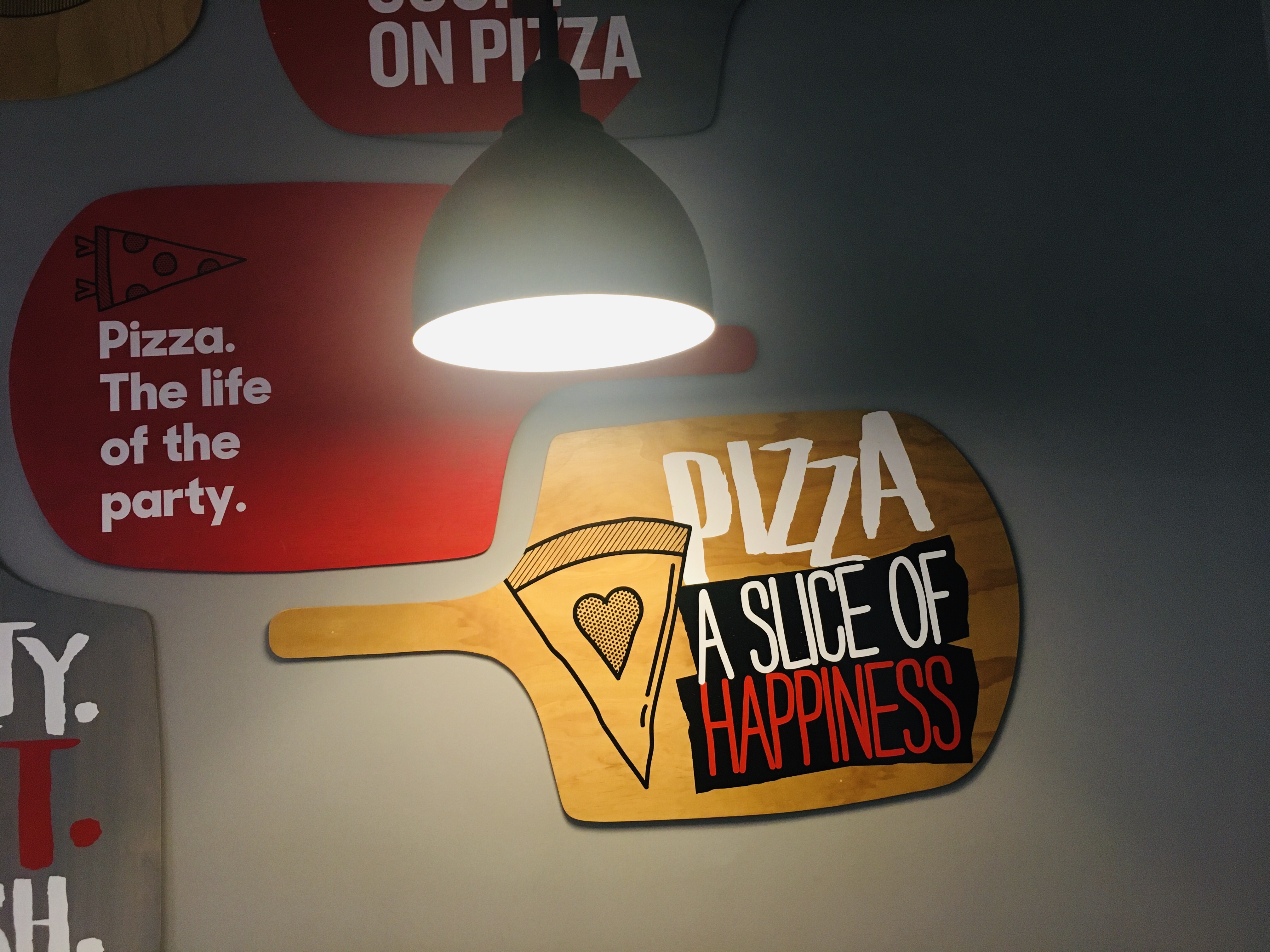 Pizza Hut El Refugio Qro image 10