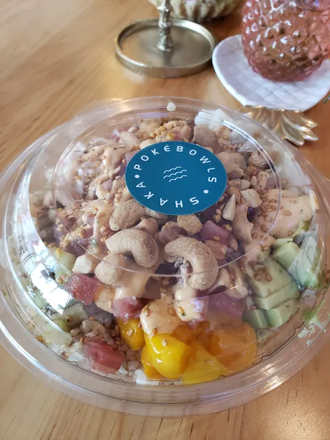 HakaPoké Bowls (Refugio) image 2