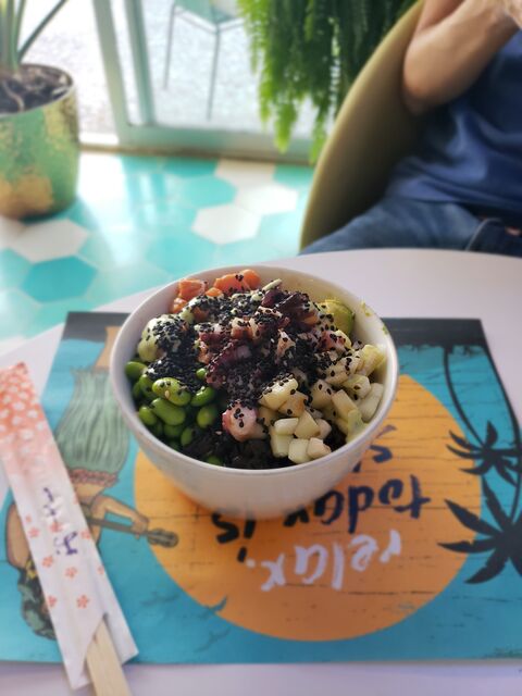HakaPoké Bowls (Refugio) image 4