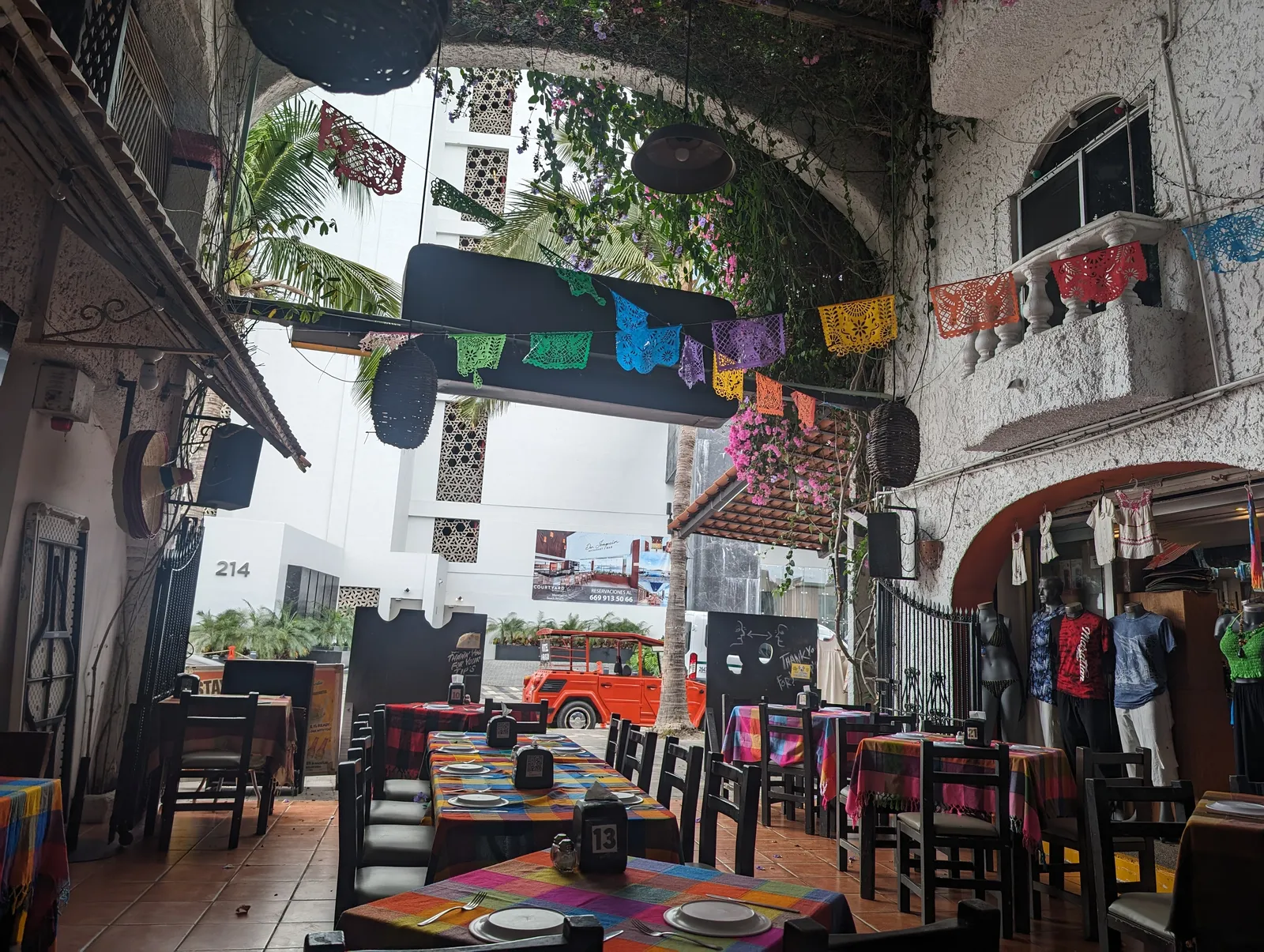 MARGARITAS Restaurant Bar & Grill image 4