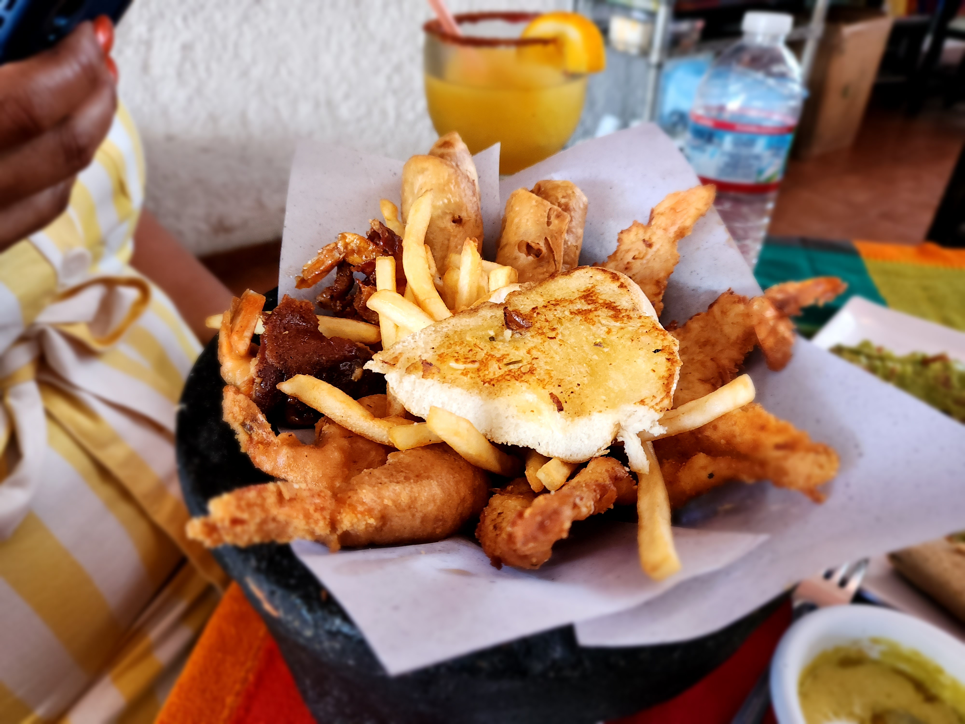 MARGARITAS Restaurant Bar & Grill image 9