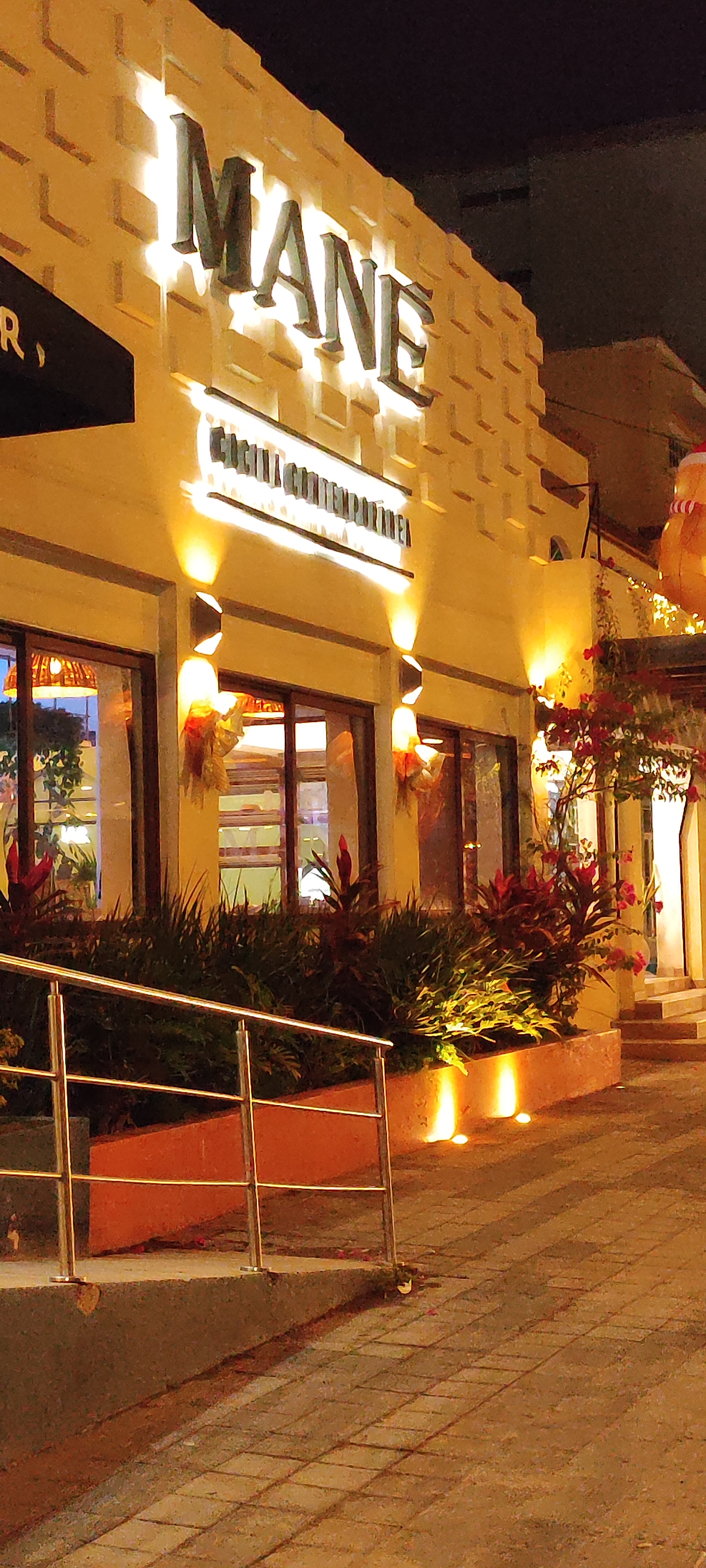 Sport Box - Restaurant & Bar image 1