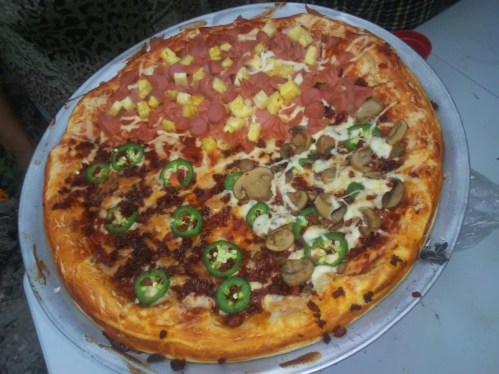 PIZZAS - Drinks and Bears image 1