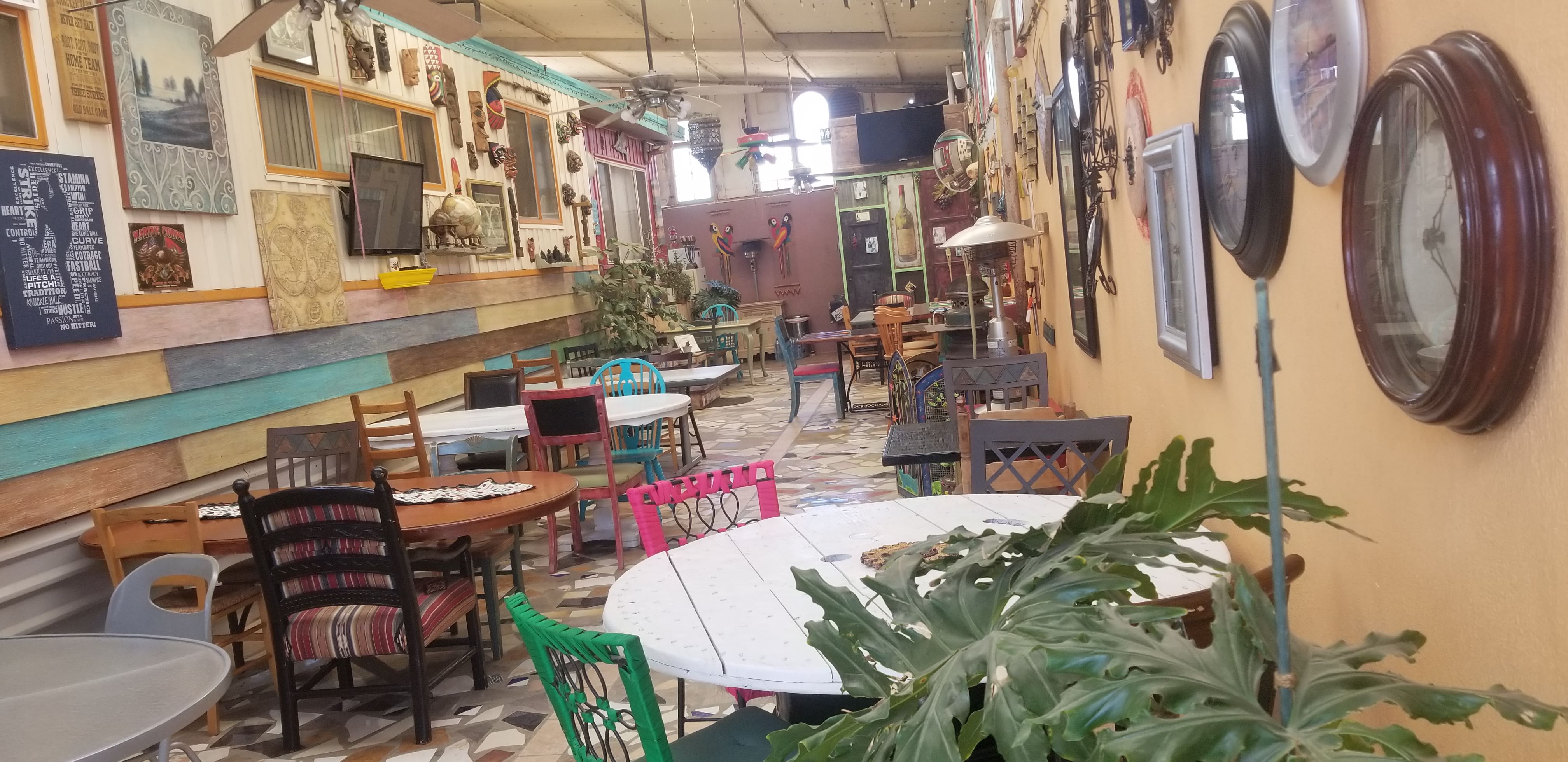 Los Monos Bichis image 1