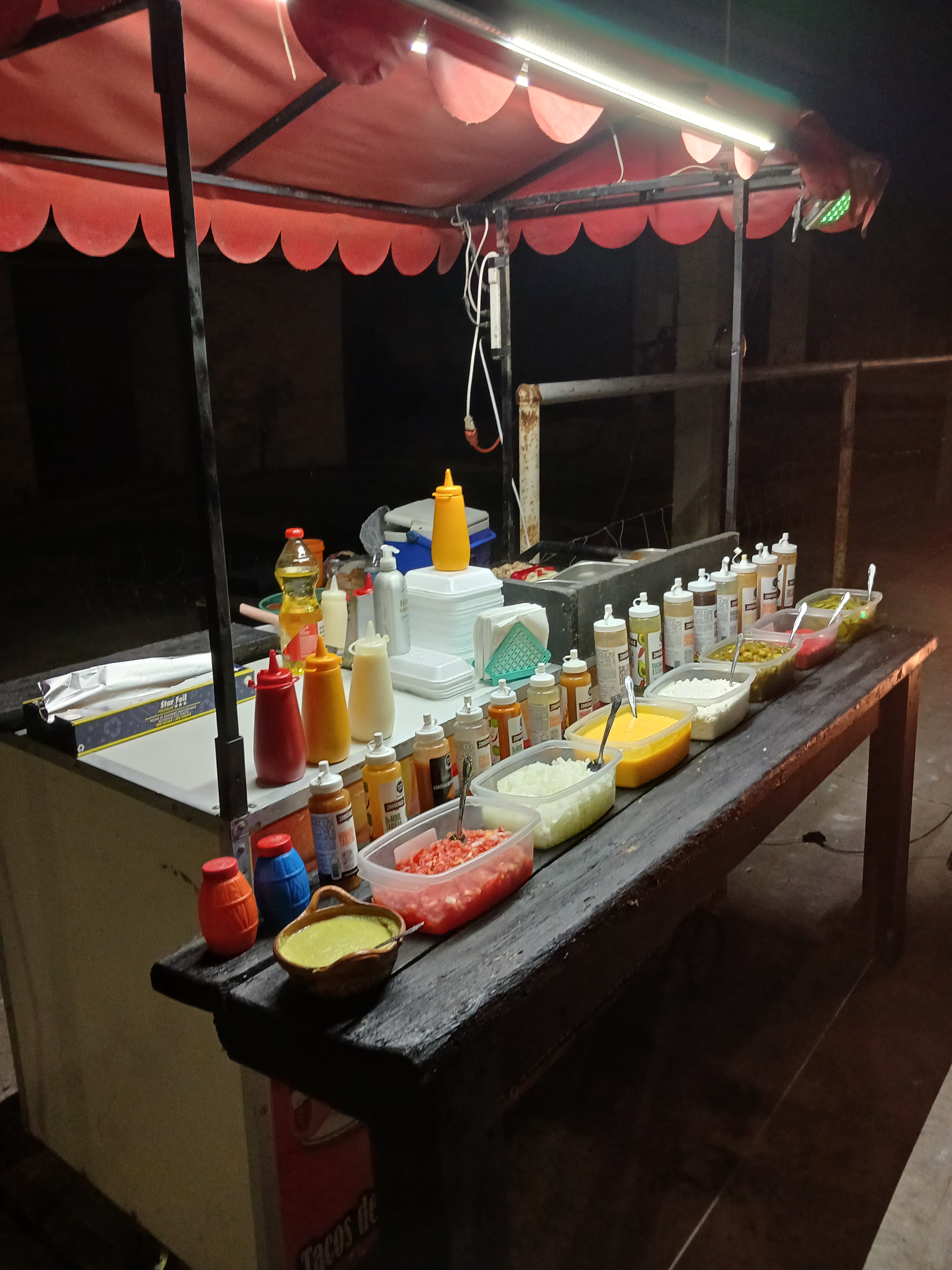 Jr's hot dogs image 1