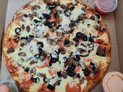 Pizza Town image 4