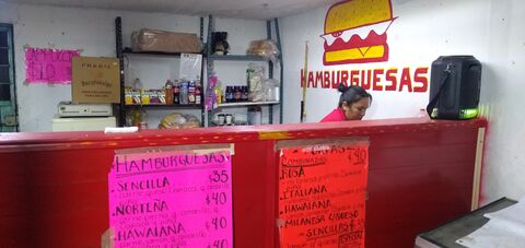 Tortas y Hamburguesas El césped image 4