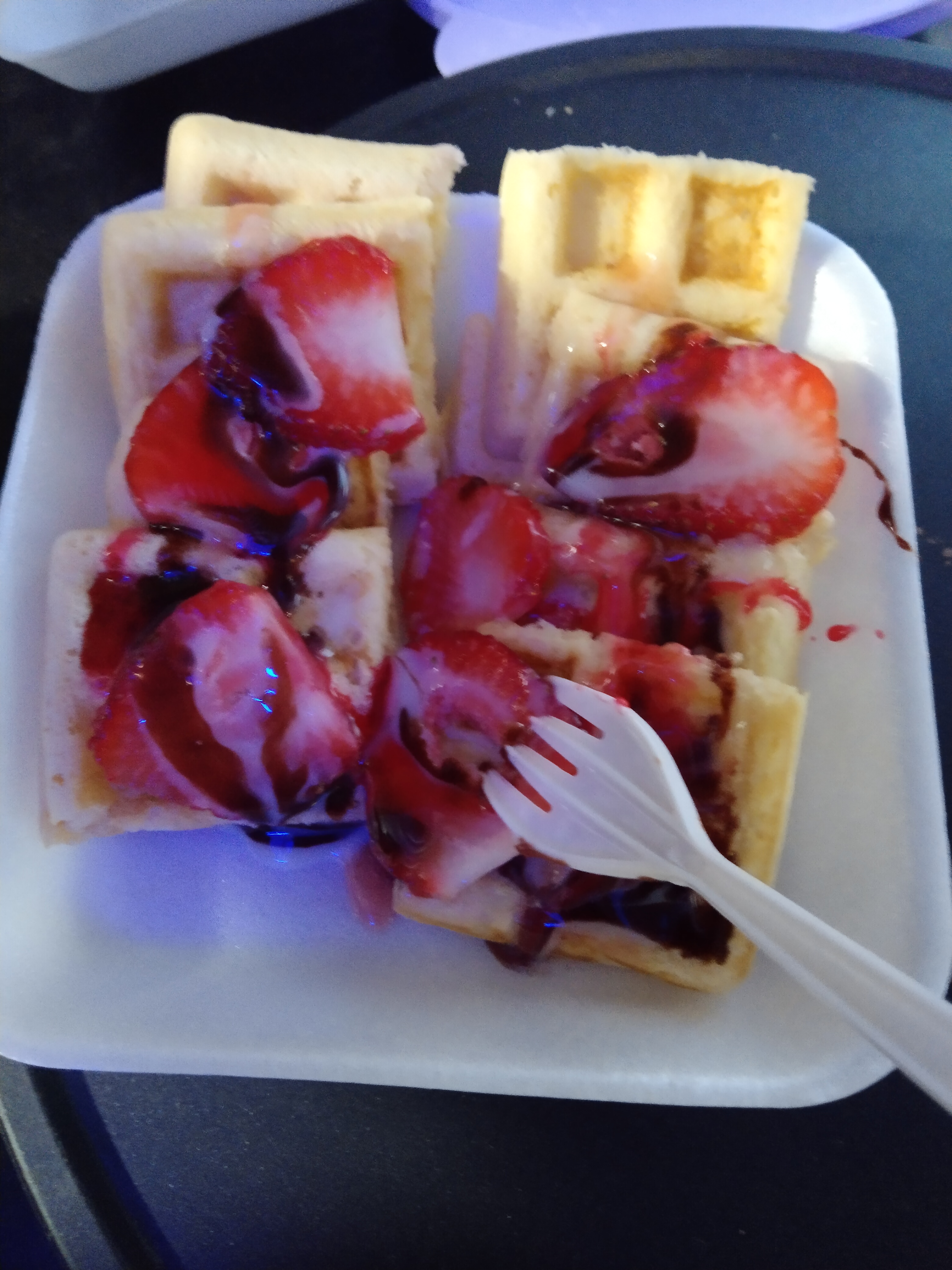 Tortas y Hamburguesas El césped image 10