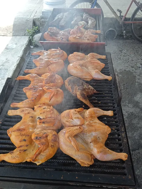 Pollos Asados “Valencia” image 4