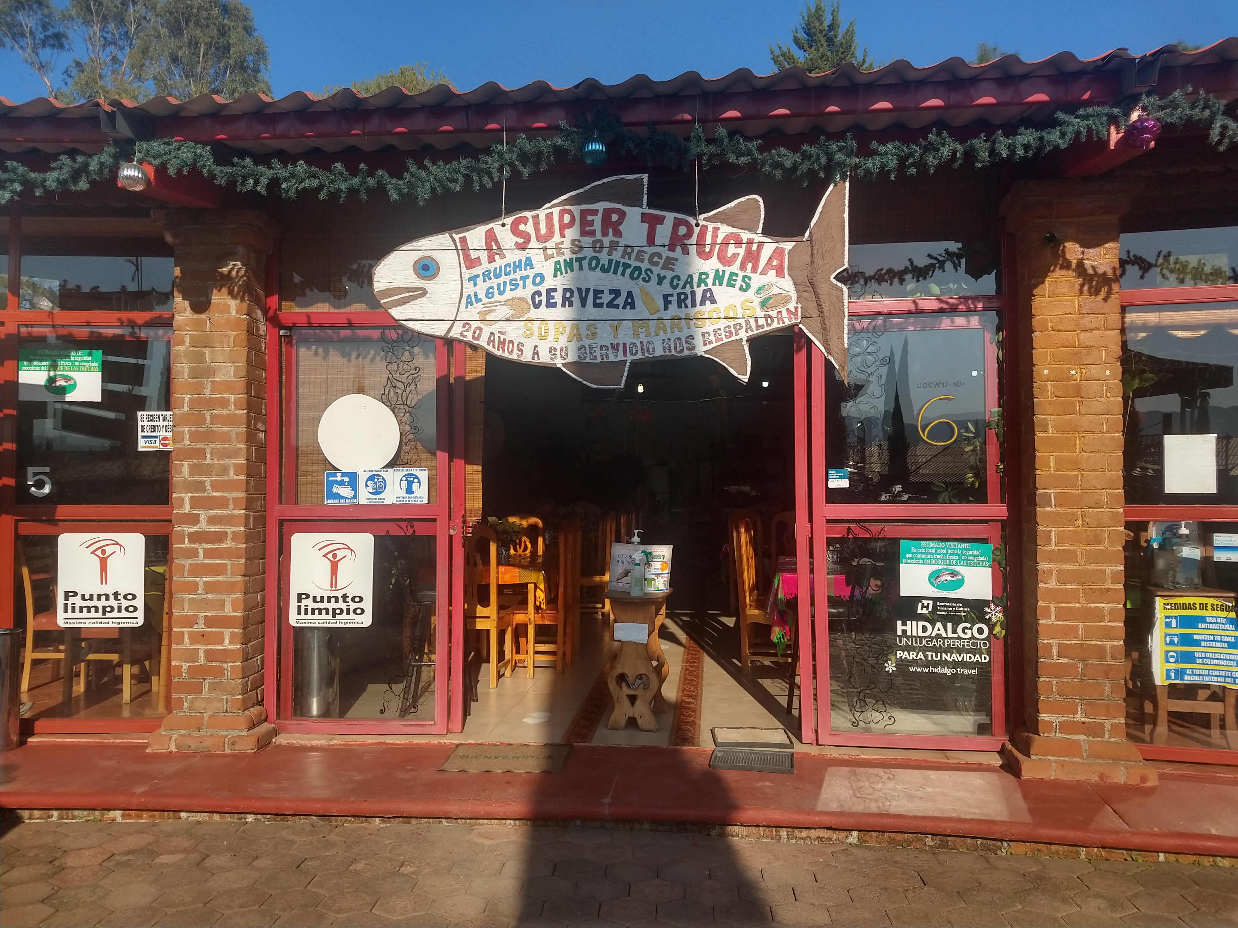 Restaurant La Trucha Feliz image 1