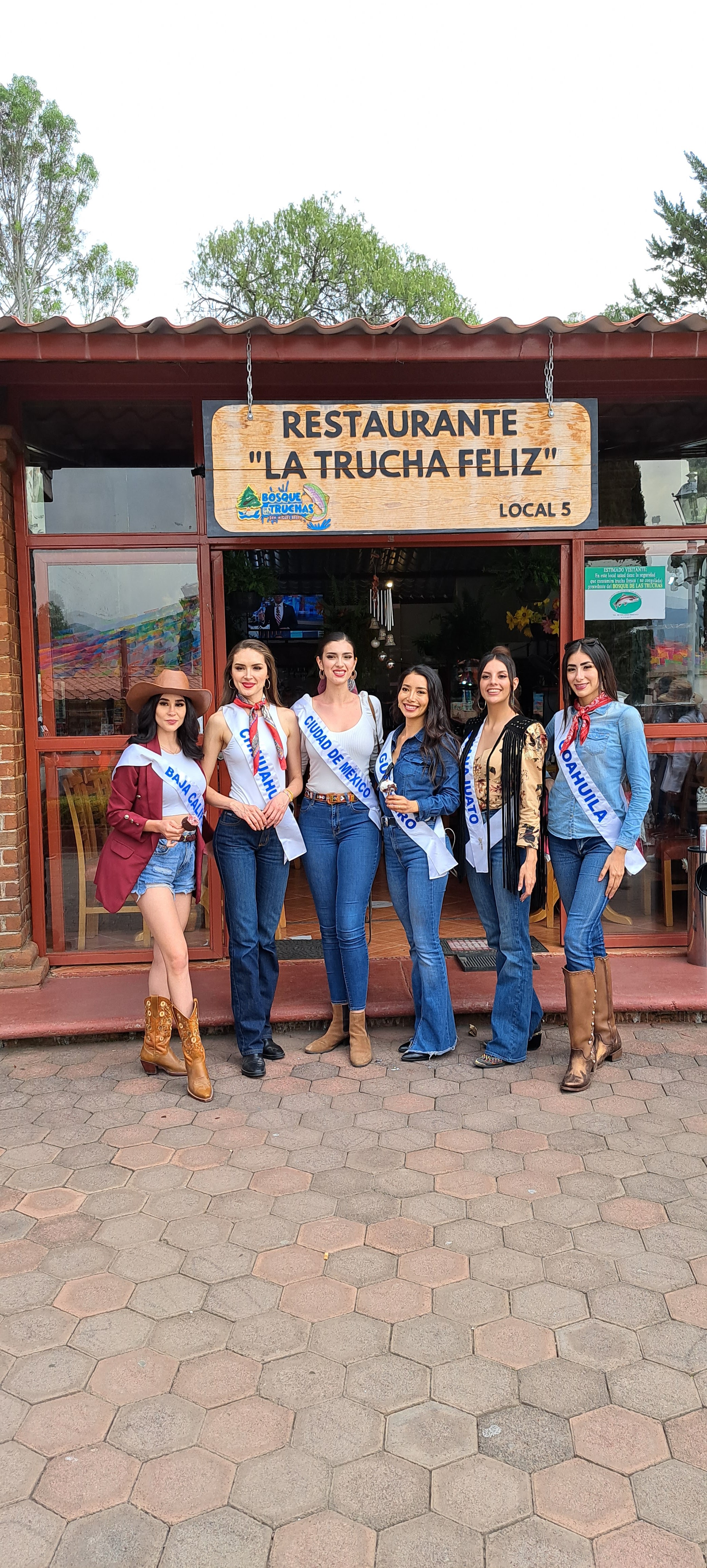 Restaurant La Trucha Feliz image 5