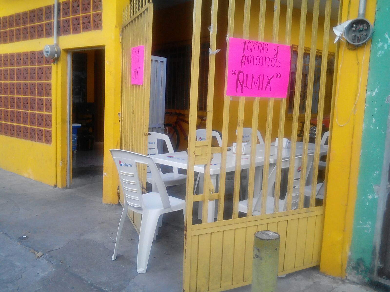 Tortas Y Antojitos Almix image 5