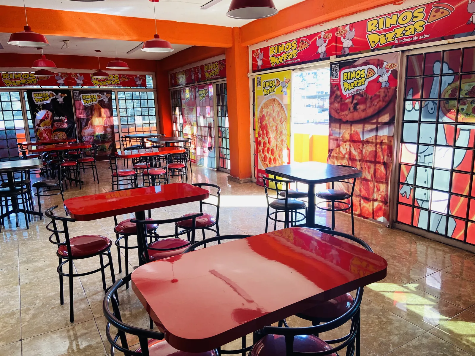 Rinos pizza image 3