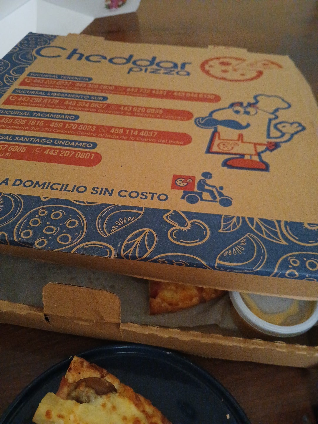 Cheddar pizza. image 7