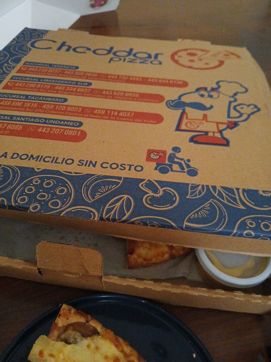 Cheddar pizza. image 7
