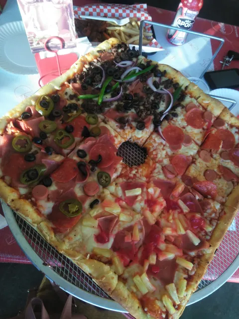Moji Pizza image 1