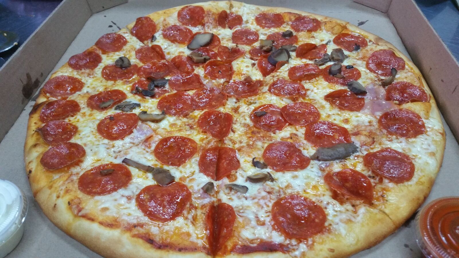 Di Carola's Pizza image 5