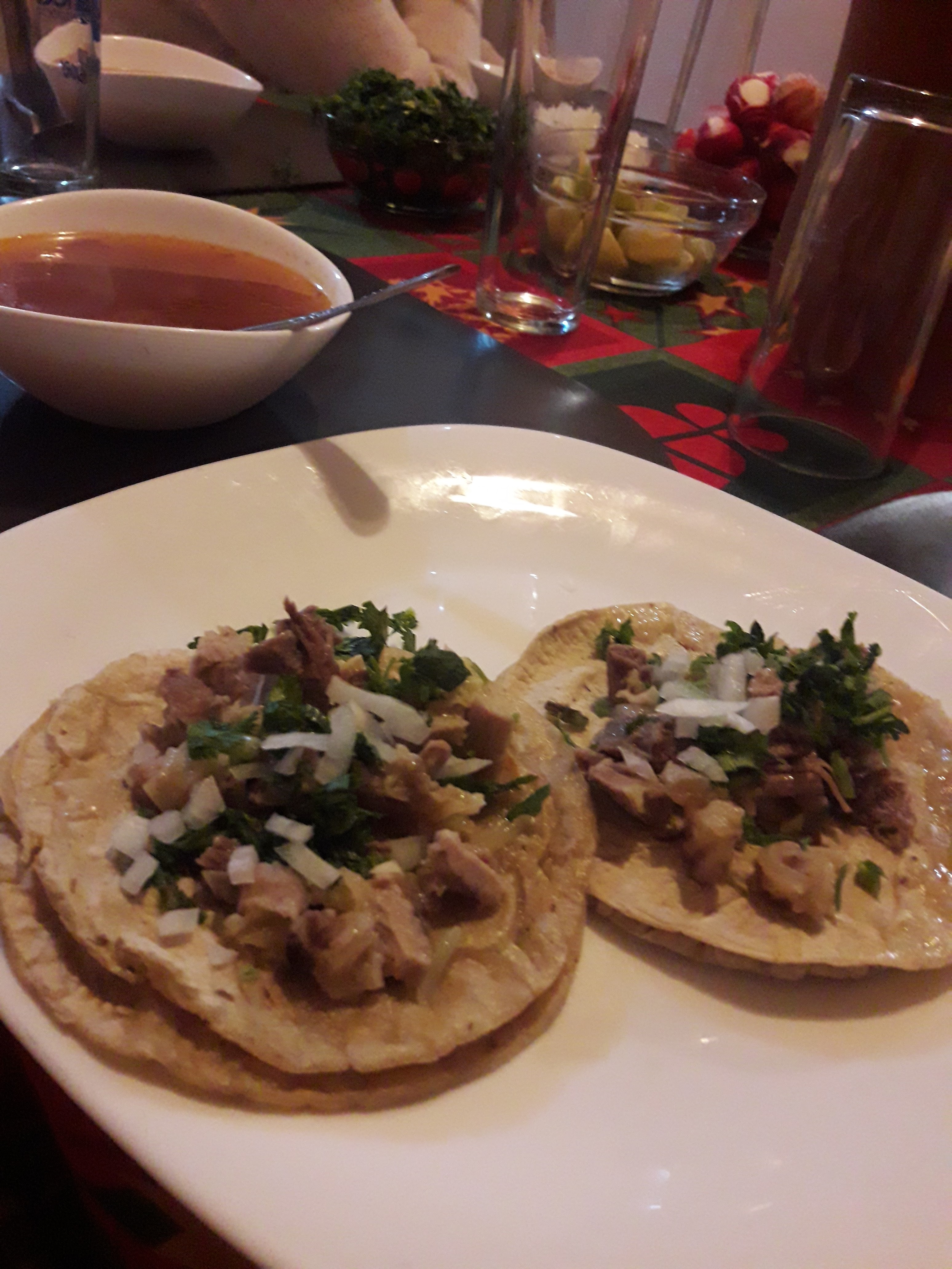 Alfa y Omega la comedera image 5