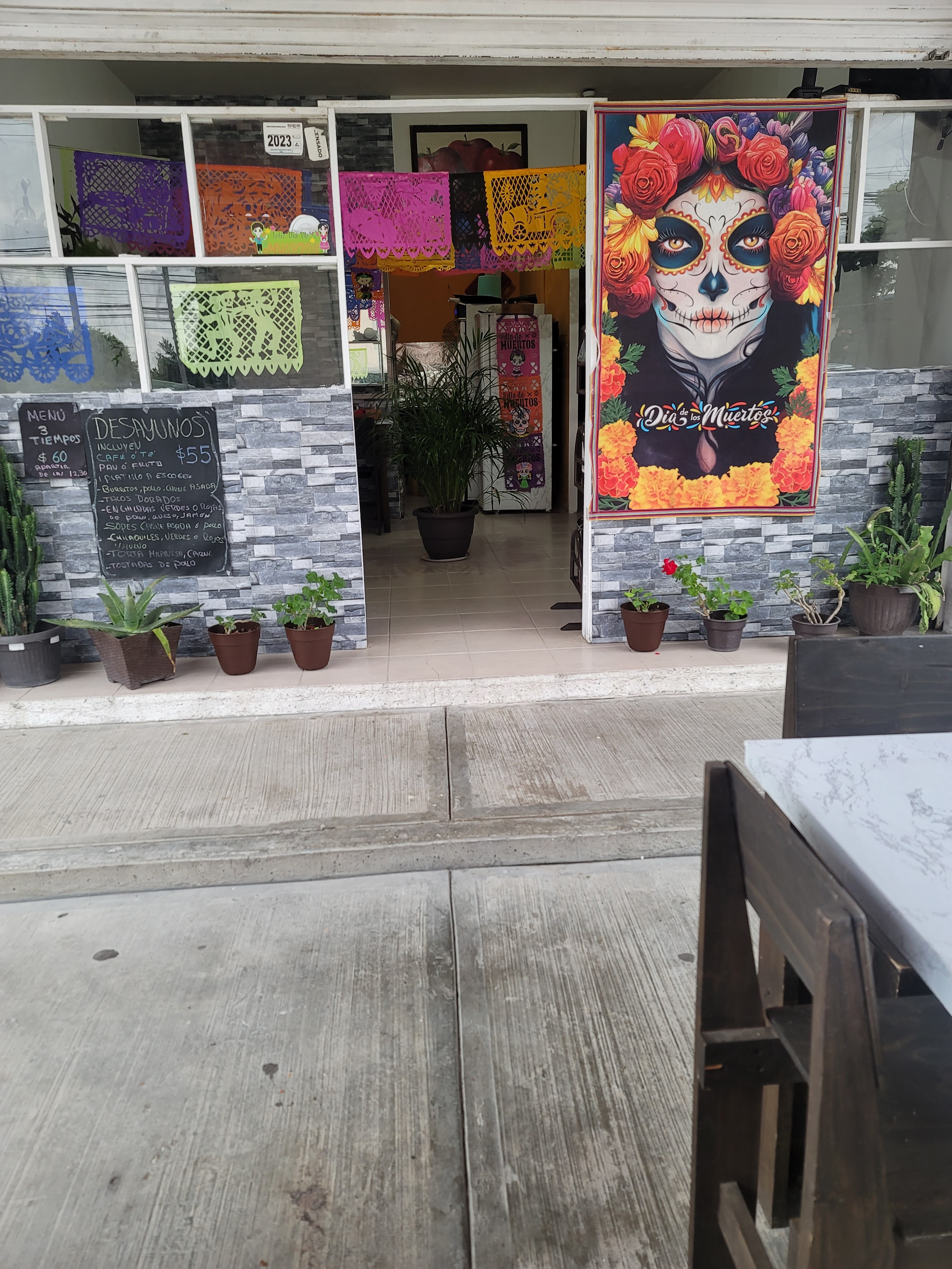 "Restaurante Leo" image 1