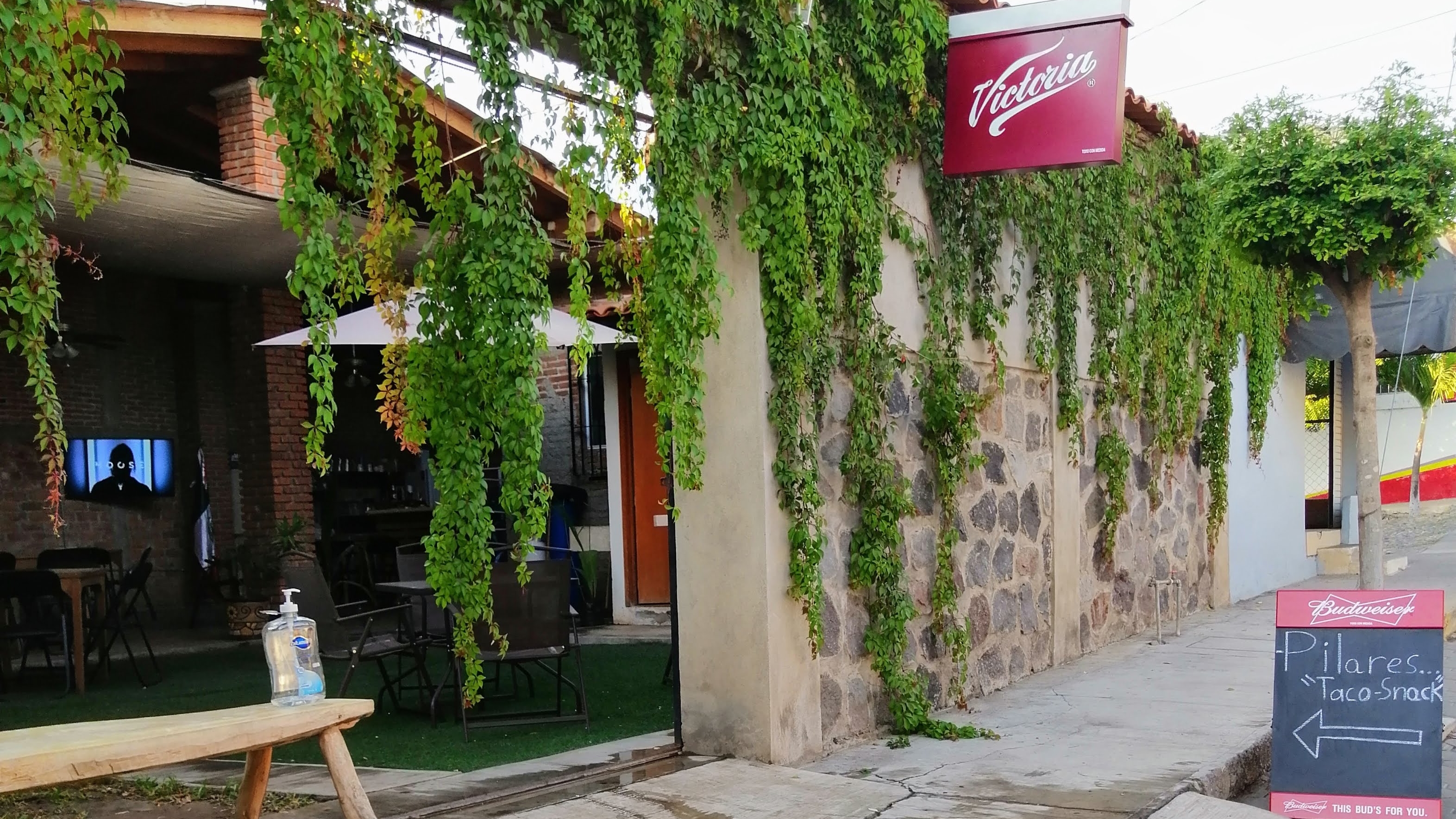Los Pilares-"Taco-Snack" image 1