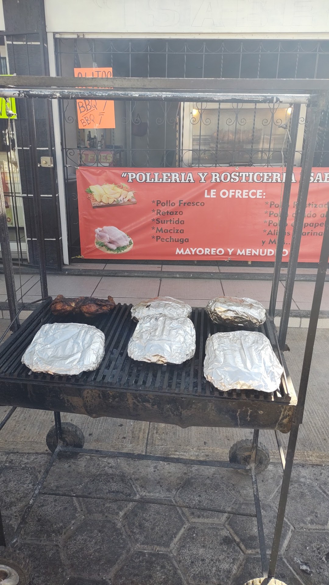 Pollería y Rosticeria ISABEL image 7