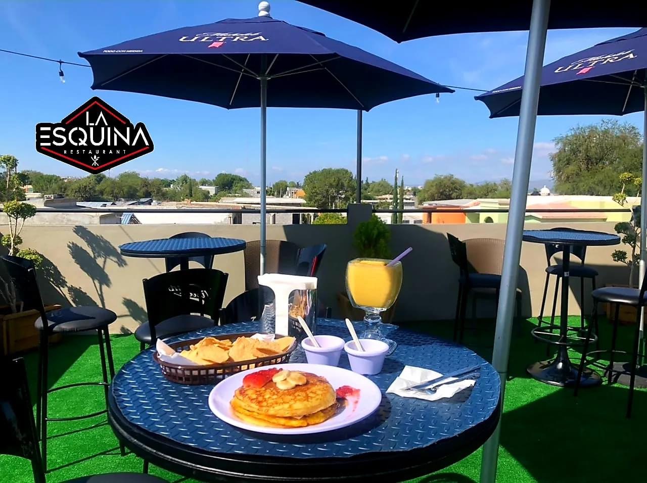 “La Esquina Restaurant” image 6