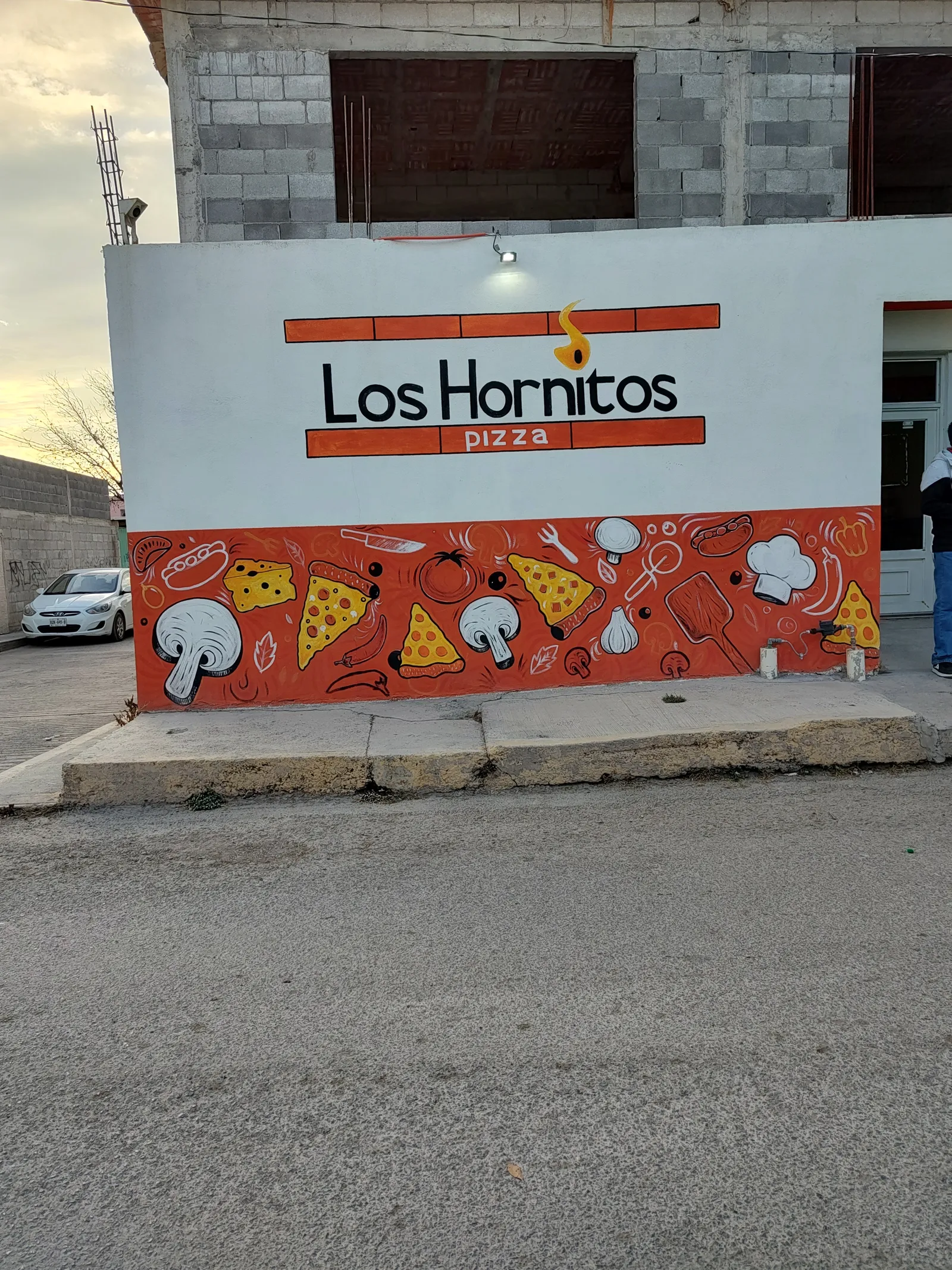 Los Hornitos Pizza image 2