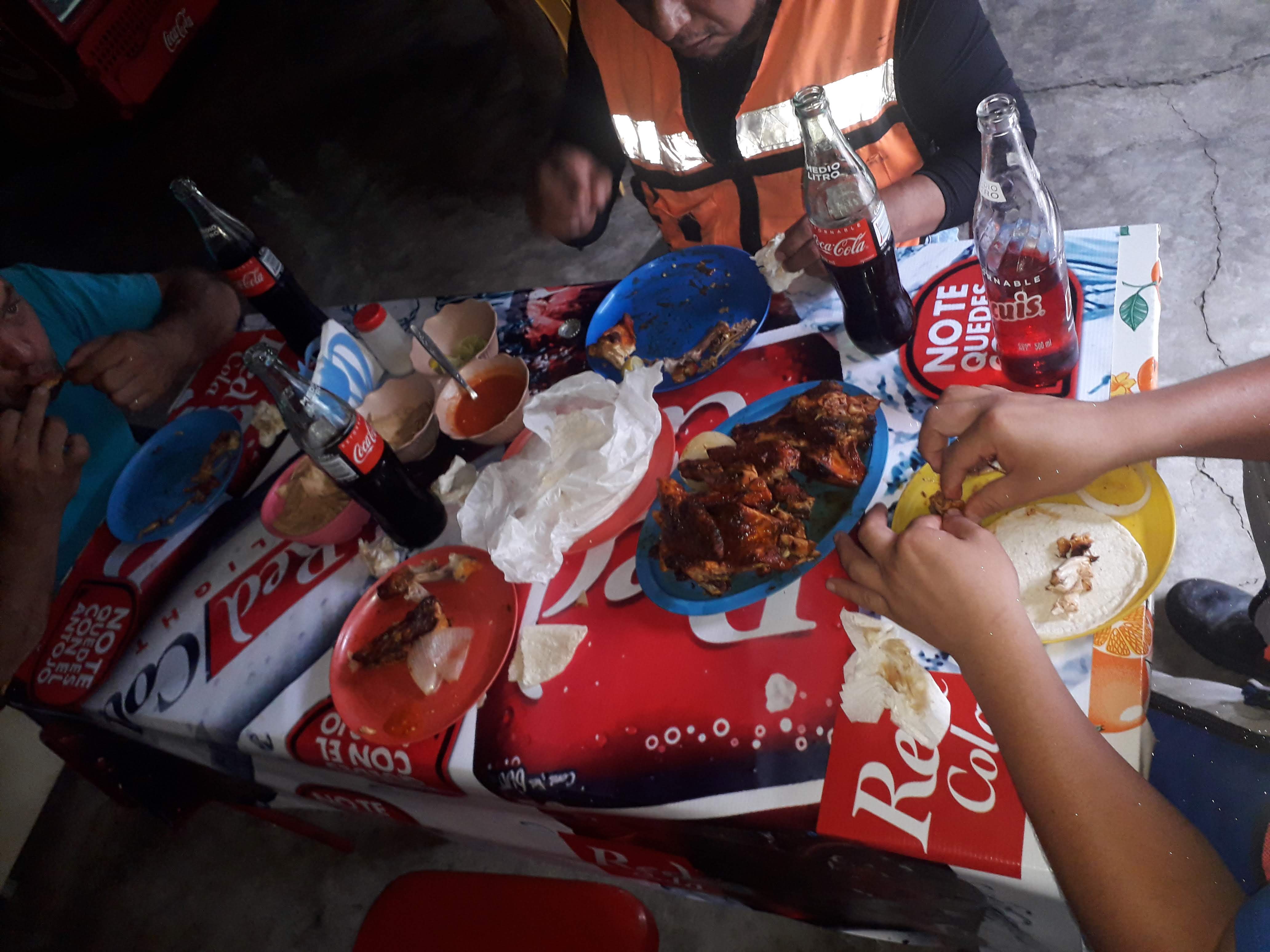 El Jacalito, pollos al carbón image 10