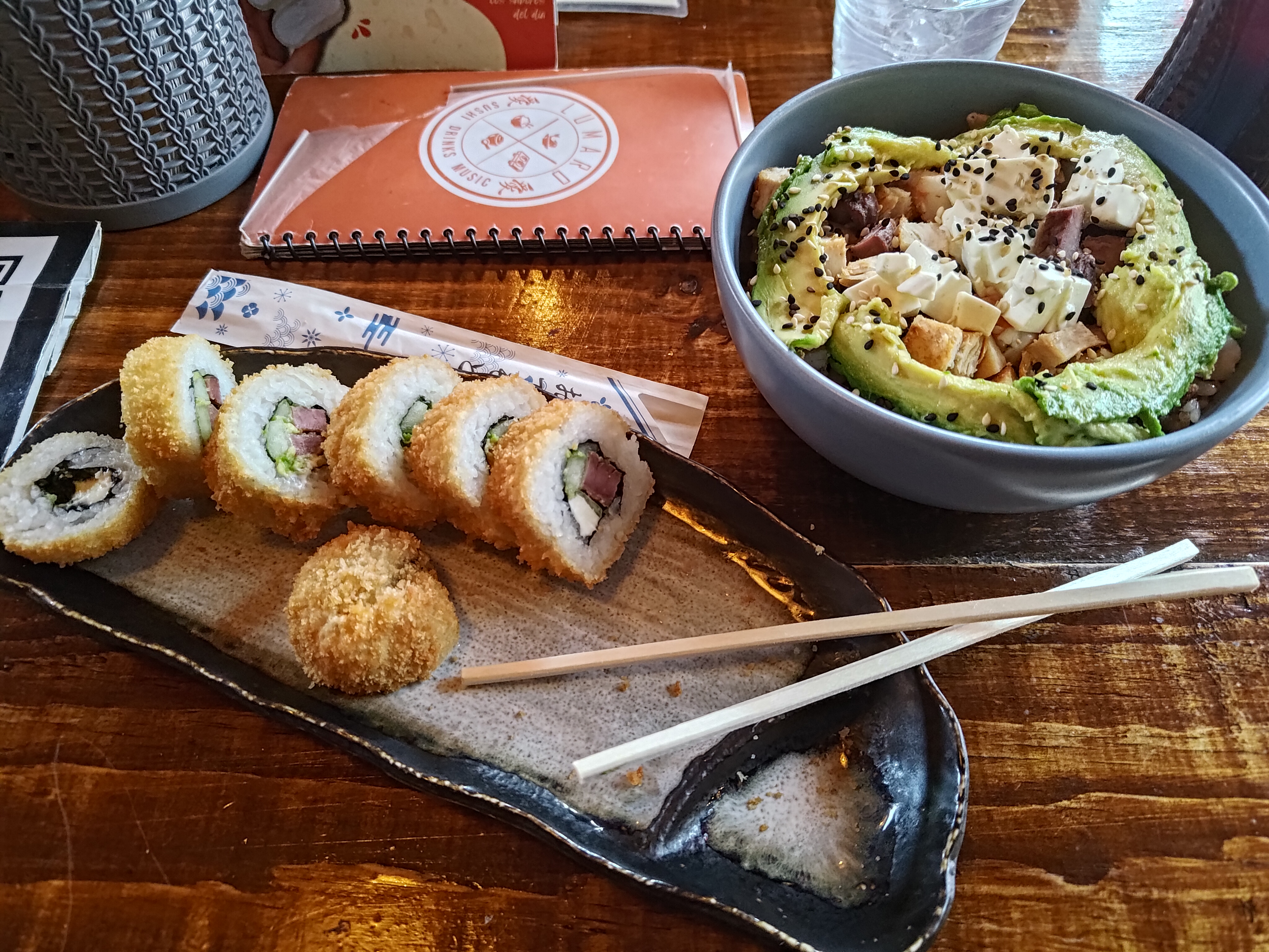 Lumaro Sushi image 6