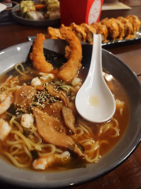 Lumaro Sushi image 8