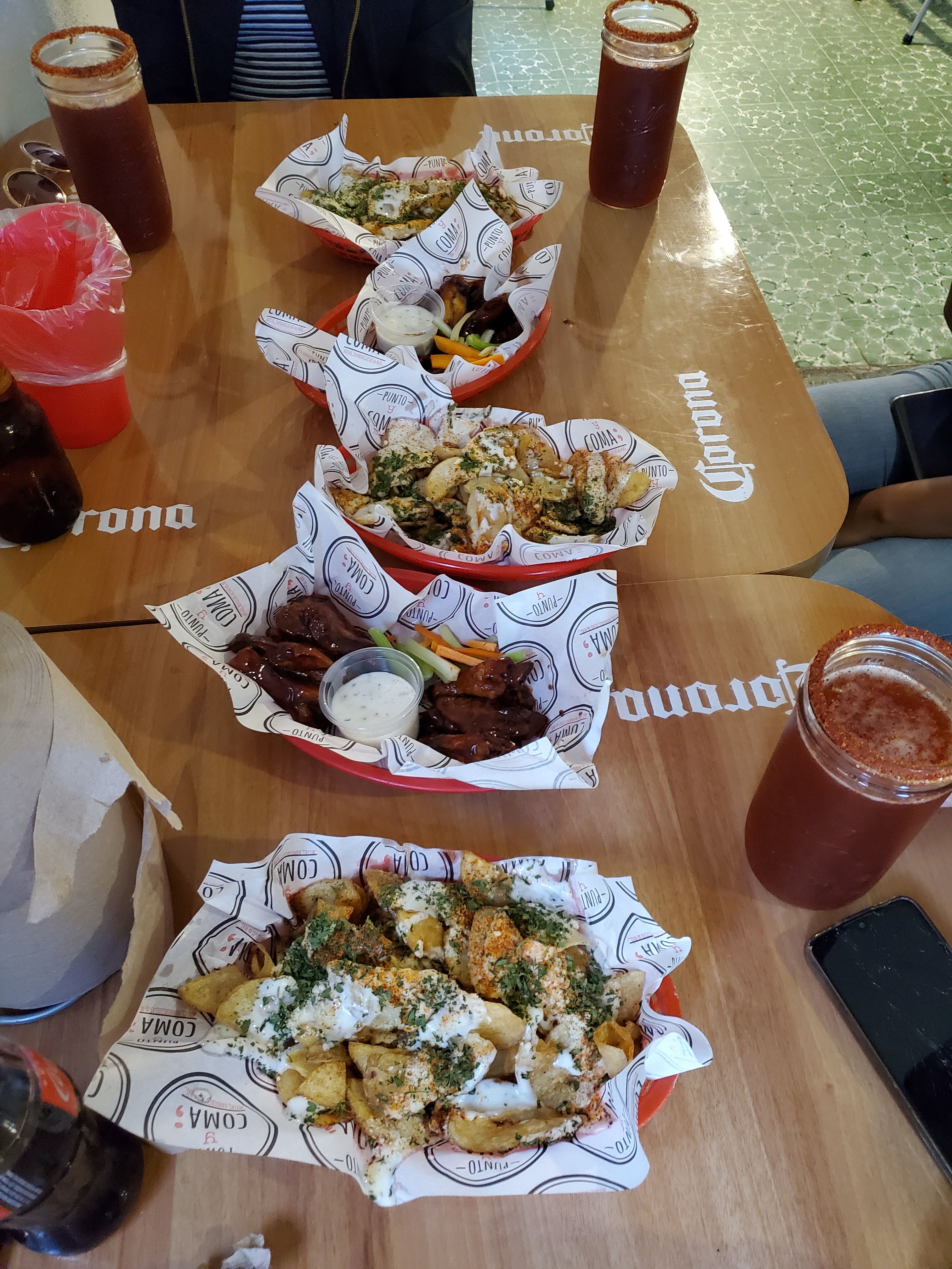 Punto y Coma ; image 2