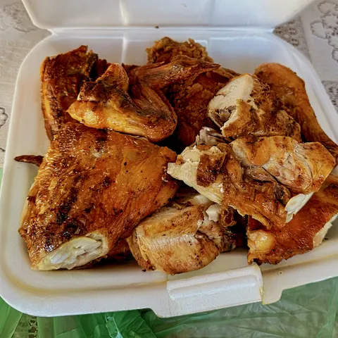 Pollos Zárate image 8
