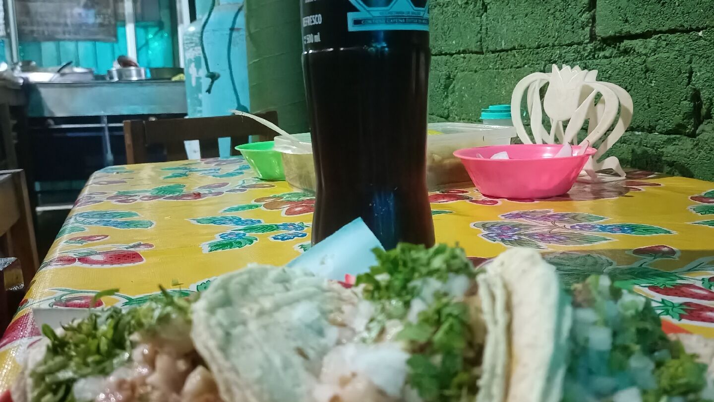 TAQUERIA D LIRIO image 3
