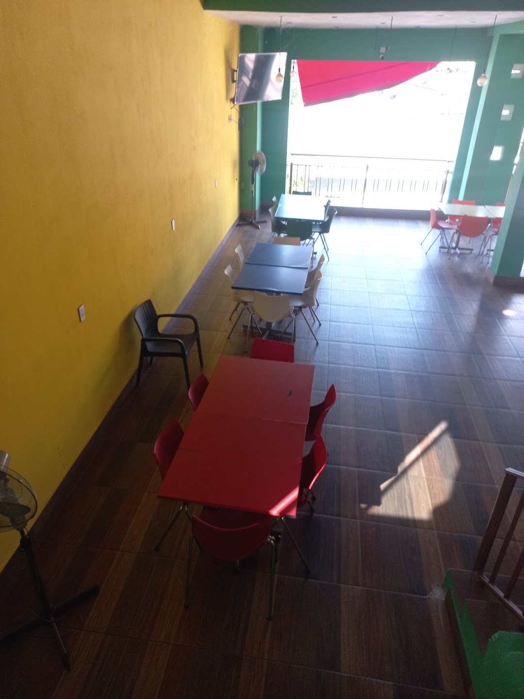 Especia Pizza image 6