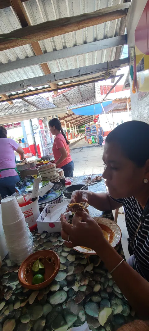 Birrieria Aguirre Chivo Light image 4