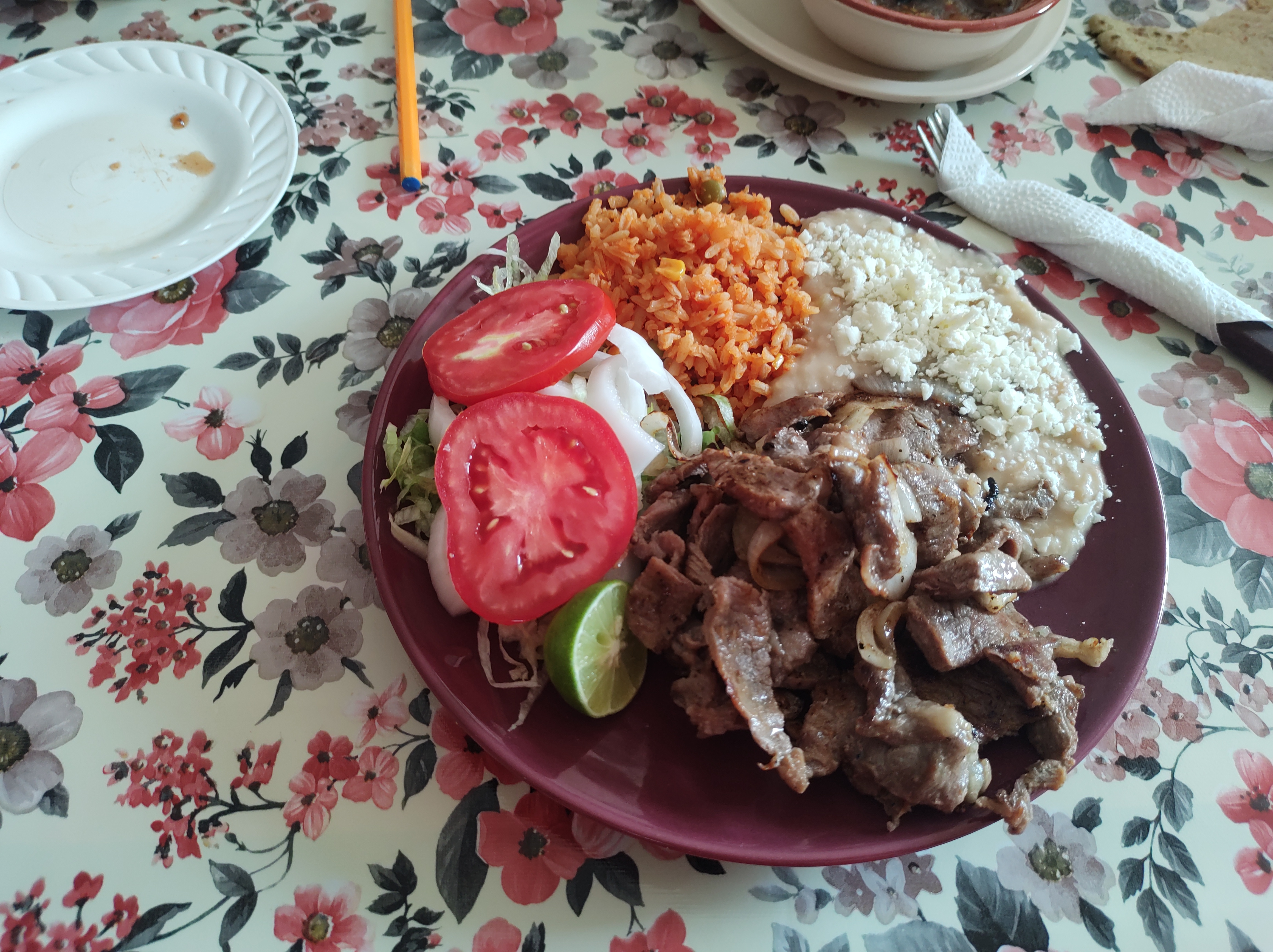 Fonda Doña Lety image 2