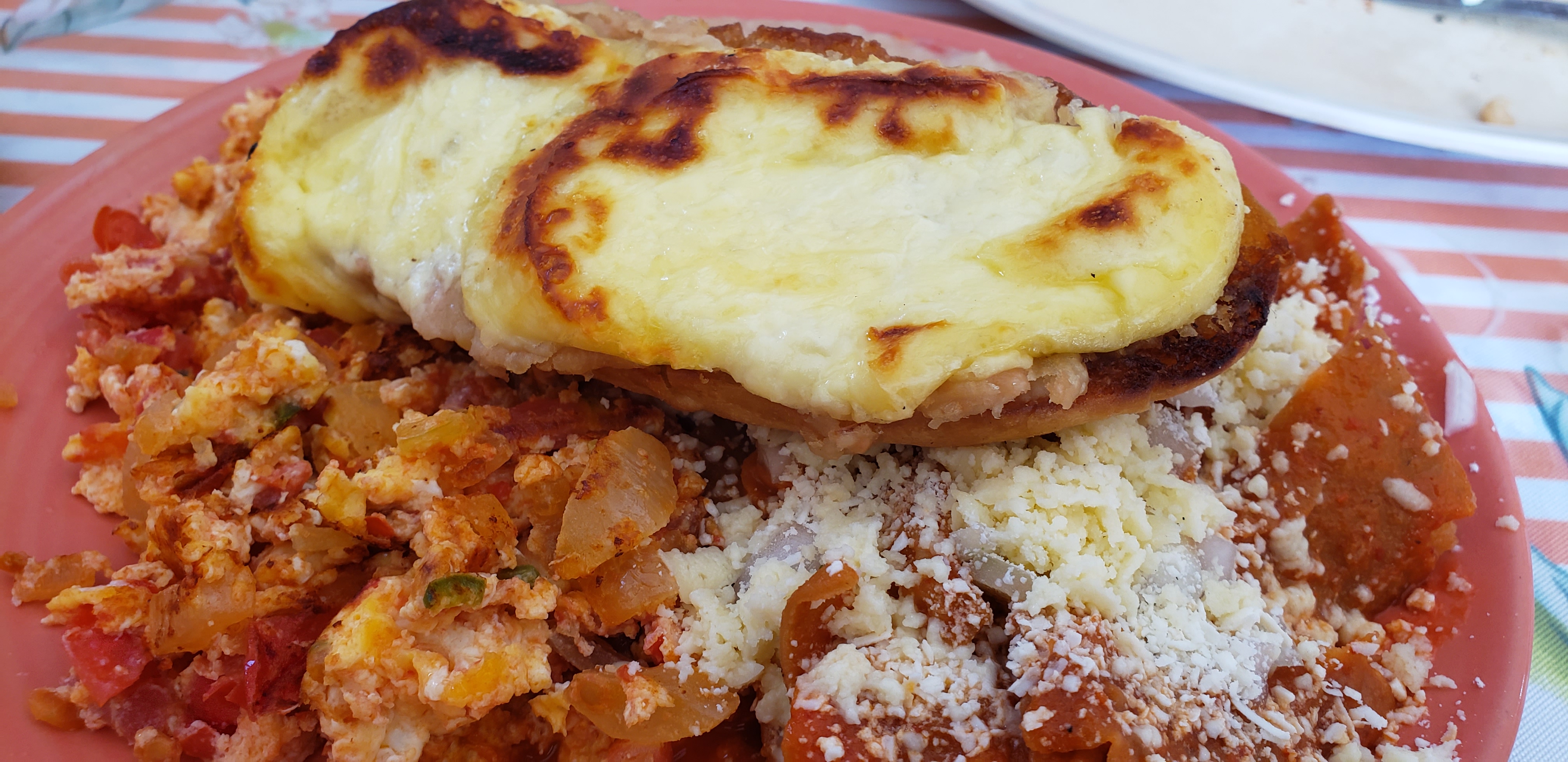 Fonda Doña Lety image 6