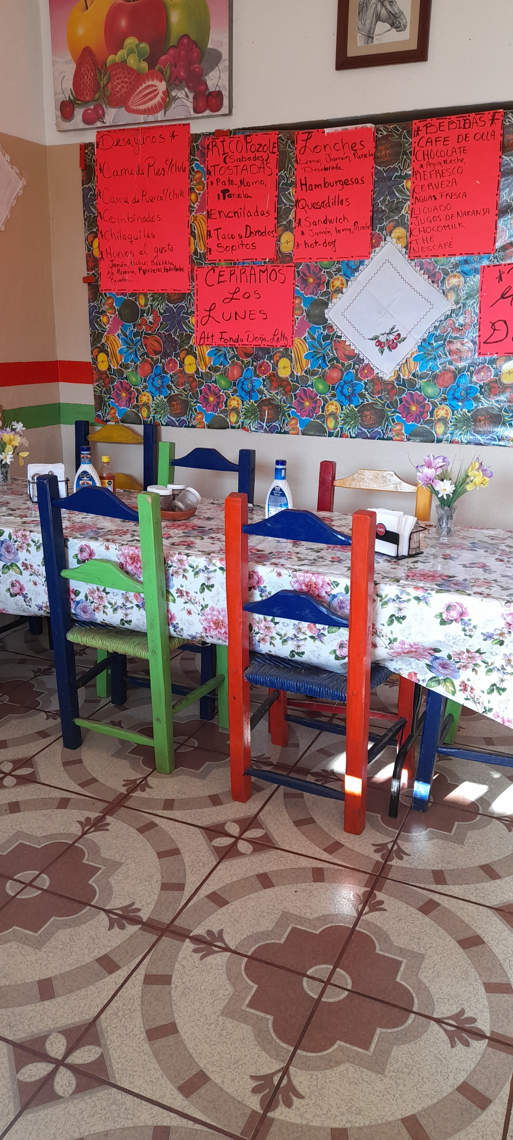 Fonda Doña Lety image 10