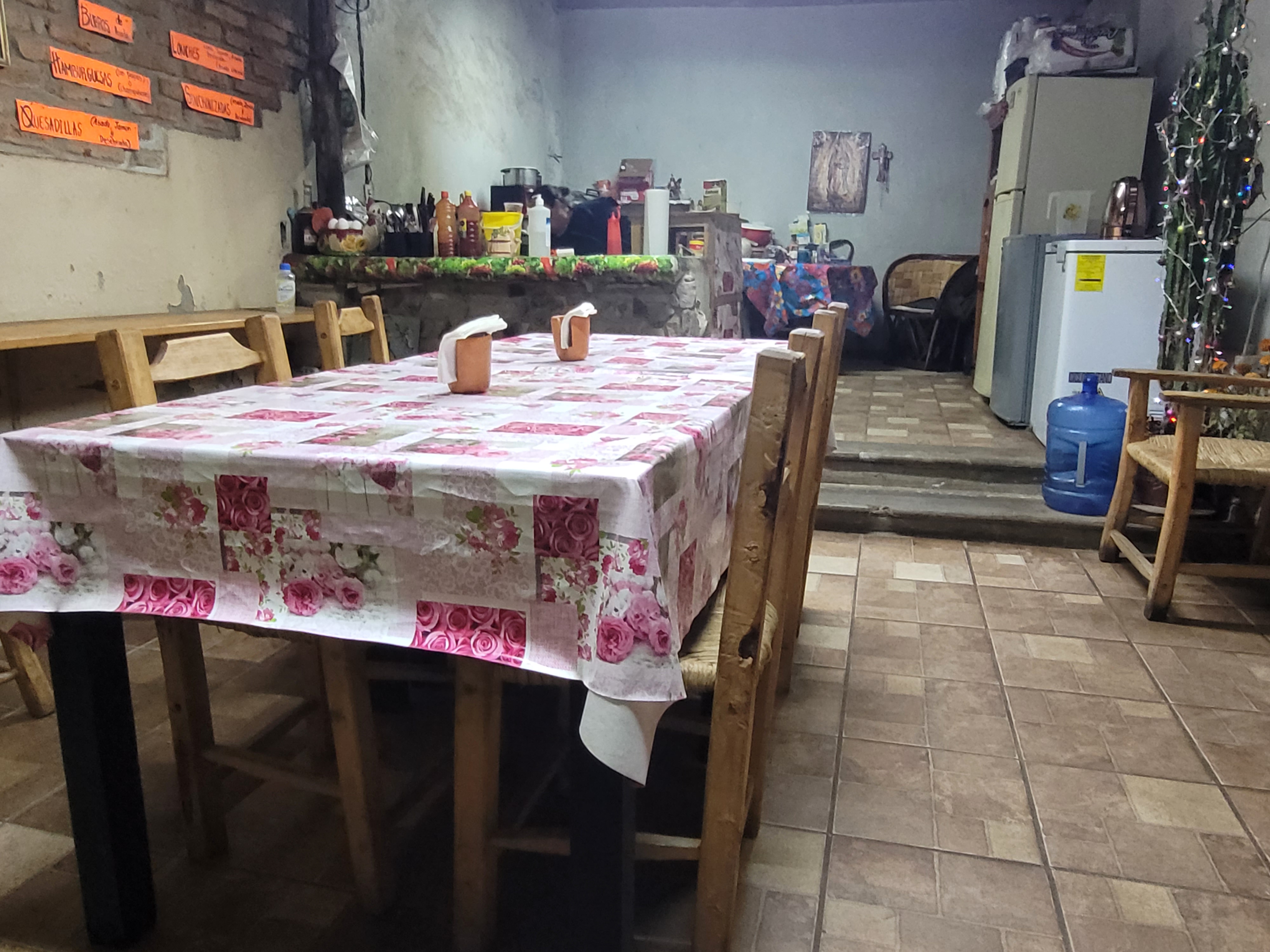 Lonchería La Tía image 1