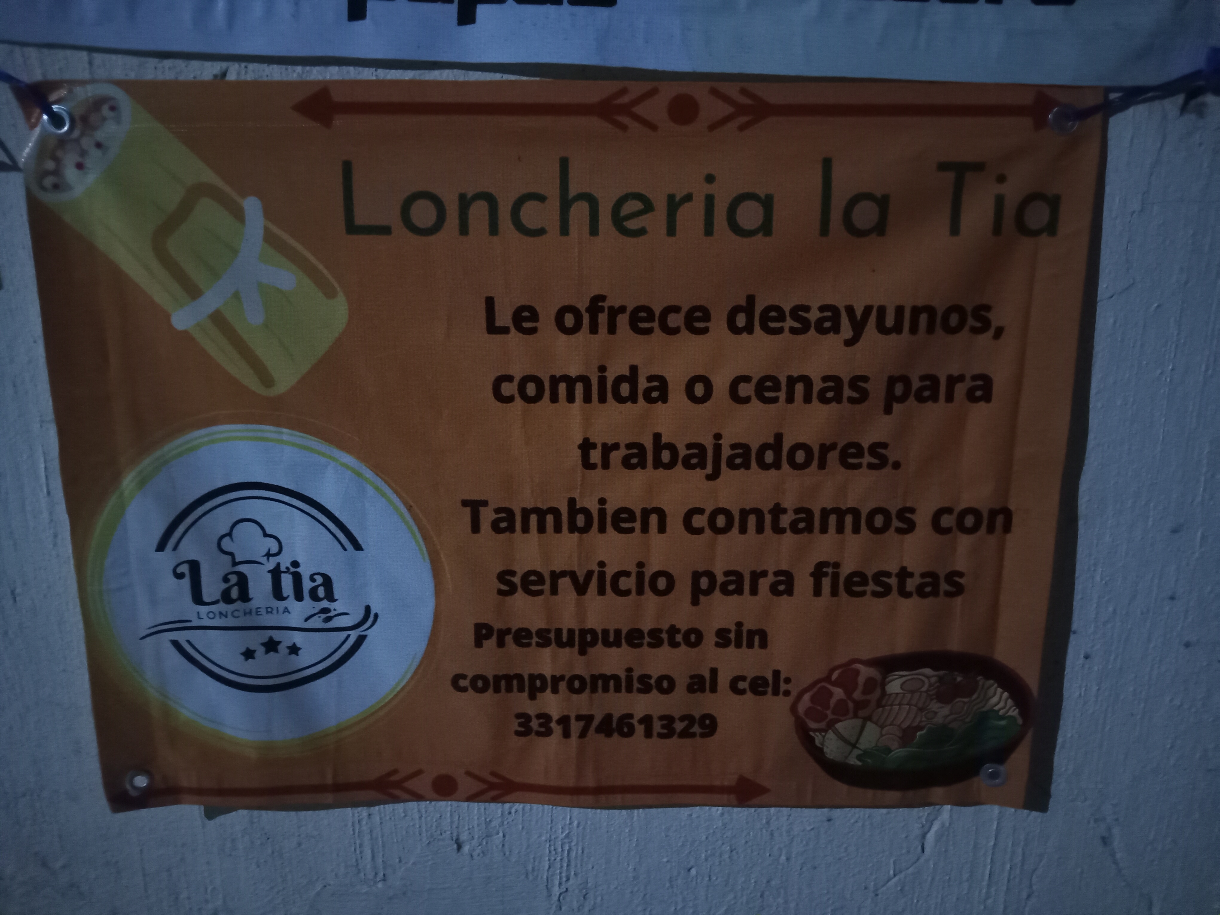 Lonchería La Tía image 9