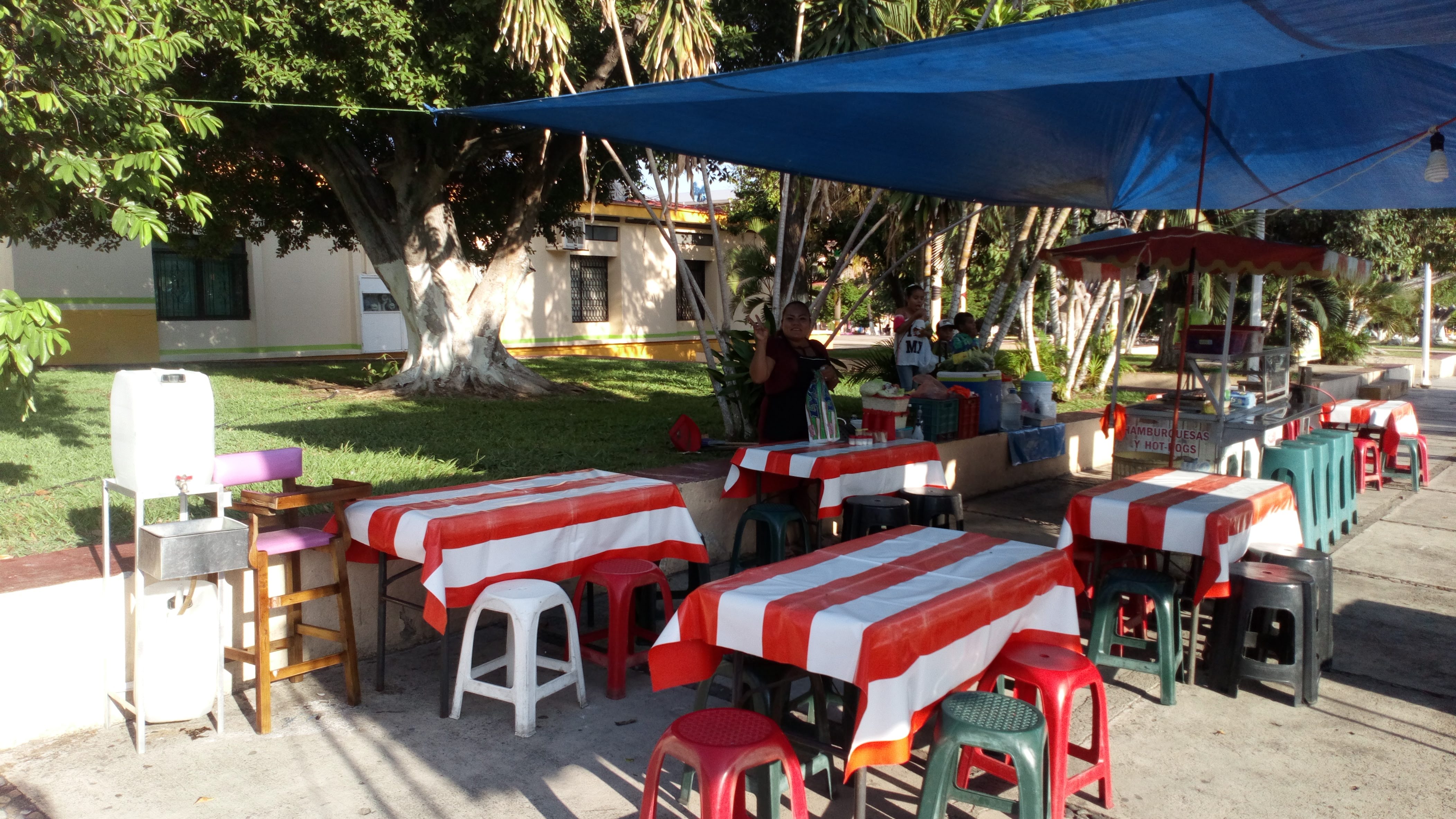 Hamburguesas El Primitin image 1