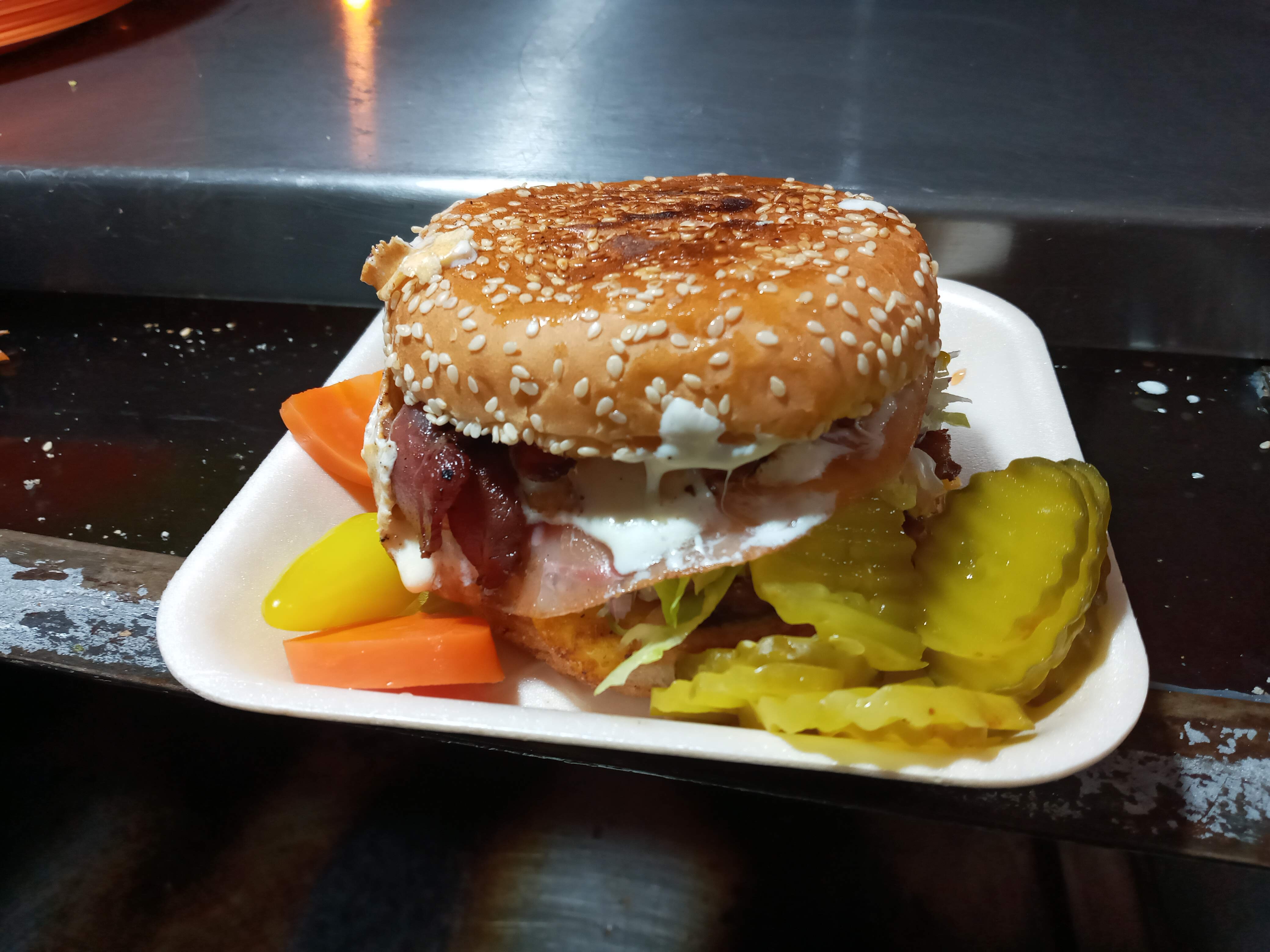 Hamburguesas El Primitin image 3
