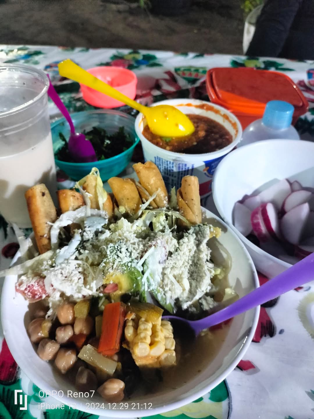 Antojitos El Sazón de Mamá image 7