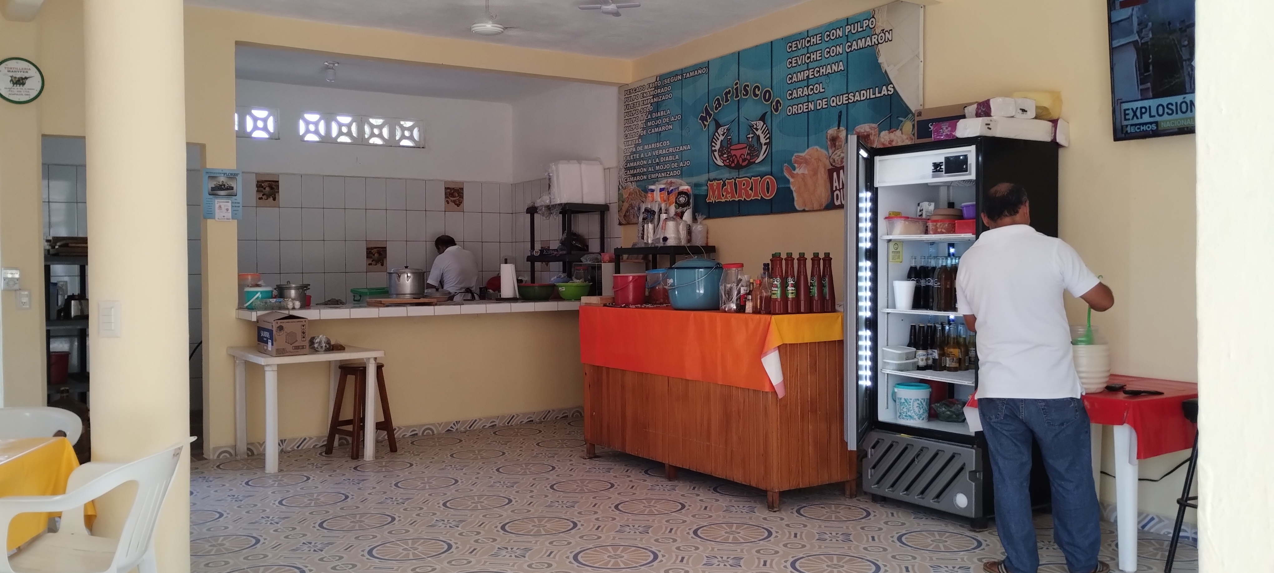 Restaurante económico de Mariscos "Mario" image 4