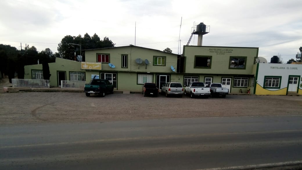 HOTEL Y RESTAURANT FAMILIAR EL CANDIL image 2