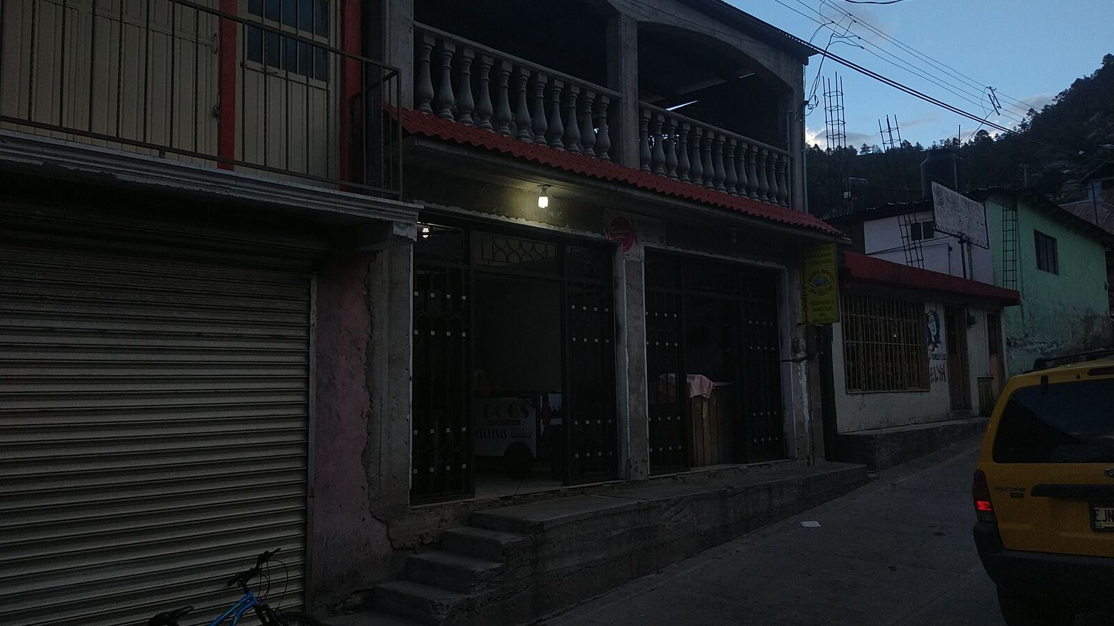 DOGOS Y BUGUER YORCH image 9