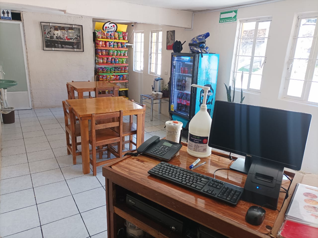 Miss Pizza Suc. Chih image 6