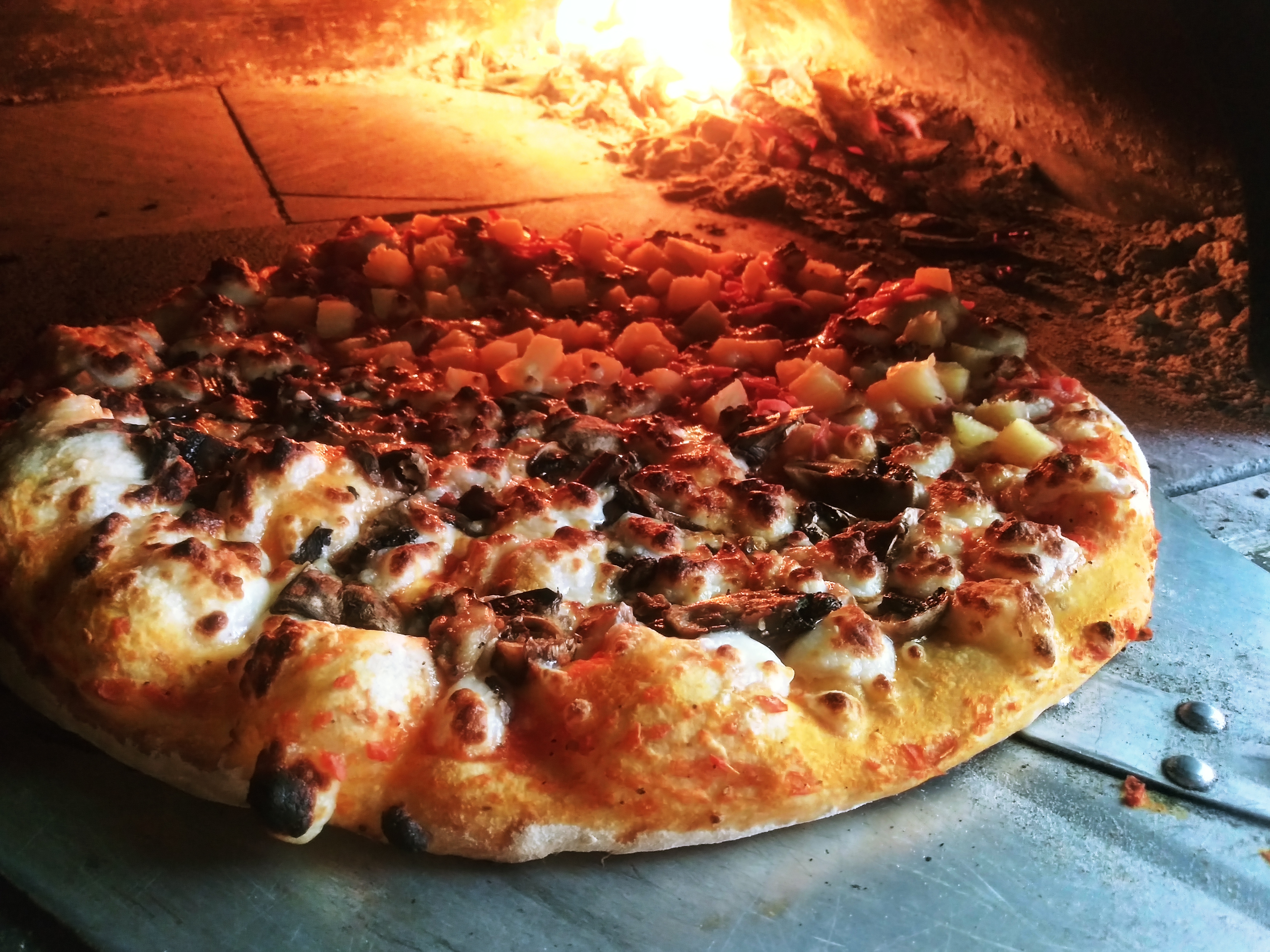 Pizzeria Bernardinos image 1